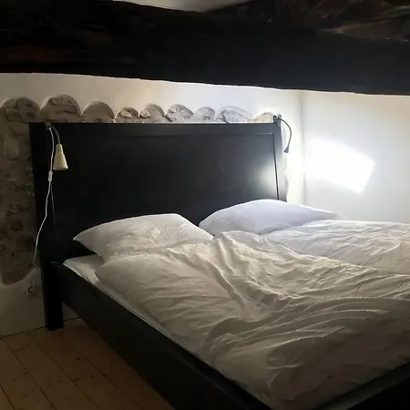 Traumhaftes Rustico Mit Seeblick Im Centro Storico 2 Min Zum Gardasee Castelletto Di Brenzone