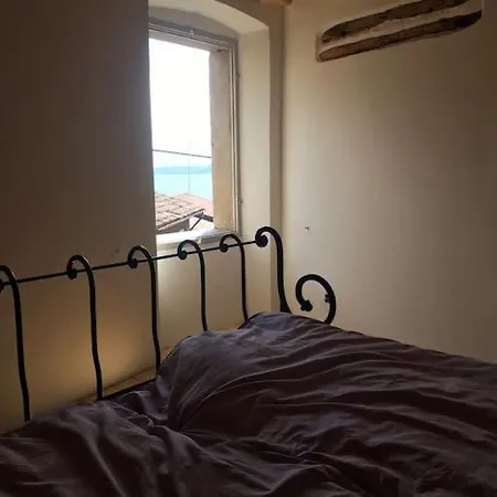 Hotel Traumhaftes Rustico Mit Seeblick Im Centro Storico 2 Min Zum Gardasee Castelletto Di Brenzone