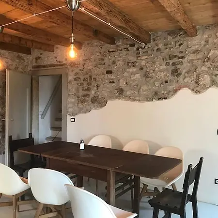 Hotel Traumhaftes Rustico Mit Seeblick Im Centro Storico 2 Min Zum Gardasee